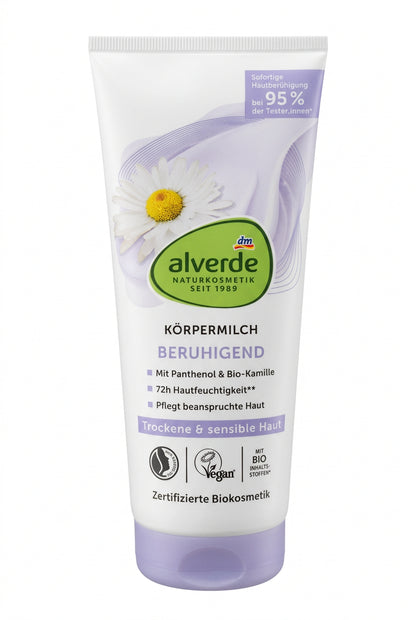 alverde Körpermilch Beruhigend mit Panthenol & Bio-Kamille, Bodylotion für trockene & sensible Haut, 200 ml